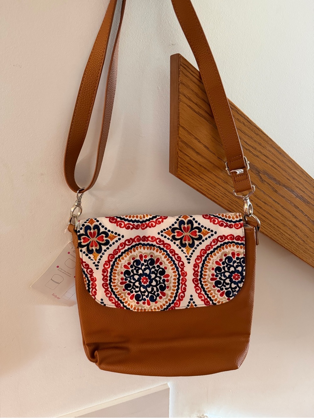thirty-one Tan Shoulder Bag with Red, Navy & Cream Patterned Flap